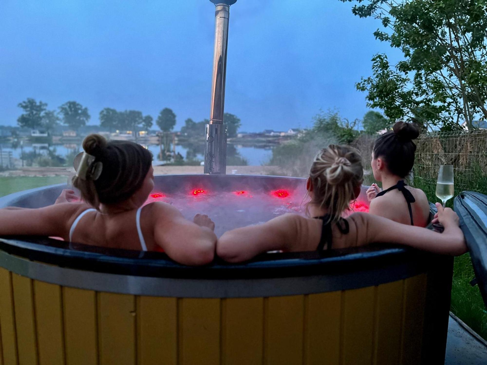 Relax House Nad Jeziorem Z Goraca Balia Villa Bieniowice Eksteriør bilde
